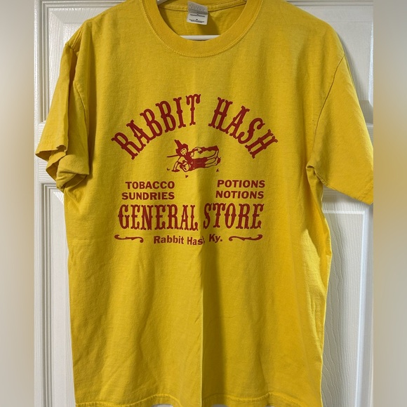 Yellow Rabbit Hash General Store T-Shirt - Picture 1 of 3